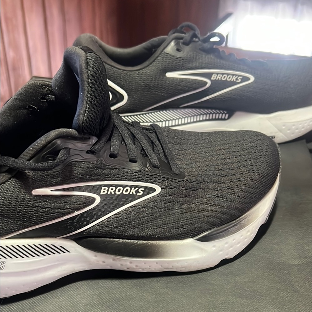 Brooks Black and White Athletic Shoes with Cushioned Sole